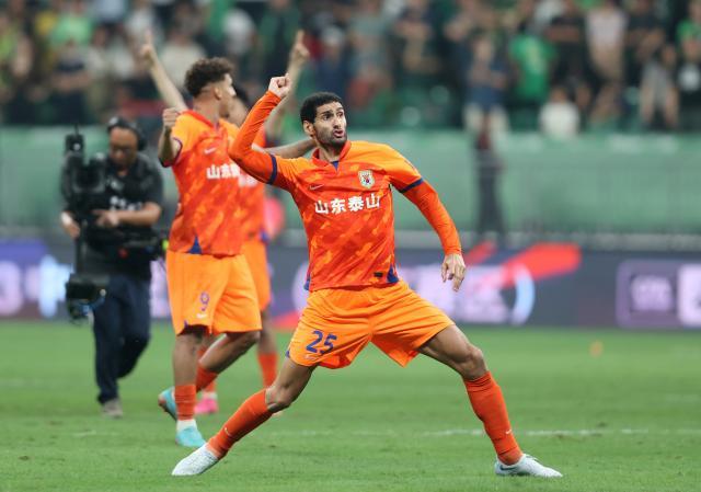 开云体育APP-费莱尼年底告别山东欲“变换赛道”？或回欧洲做老板