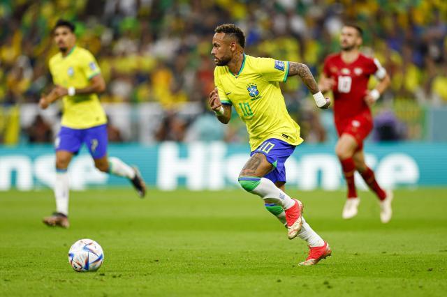 开云体育-两届首战被侵犯19次 掩面而泣的内马尔实在太难了